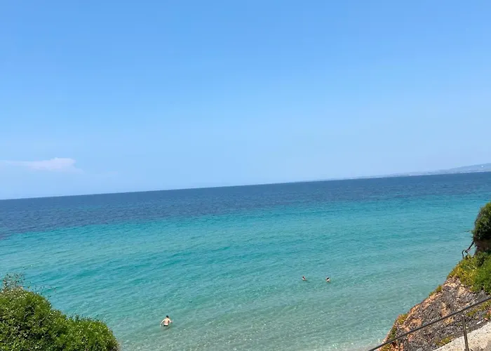 Seaside Nest Cozy In Halkidiki Вилла
